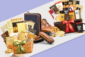 Design mom put together a bbq gift basket that could be the answer to your father's day gift this year or a welcome gift for the new neighbors! Father S Day Gift Baskets The Best To Order Online In 2020