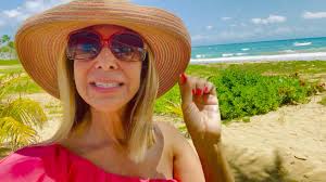 Wishing you a holy, blessed and beautiful Palm Sunday! 🌴🙏☀️