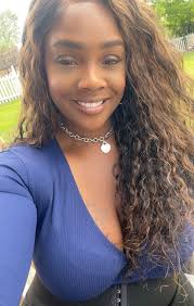 Hi Beautiful Cara!!! You look stress free, and refreshing to my eyes!!!  Your smile look genuine and happy… I'm from Atlanta. Where are you right  now and where are you from? Please