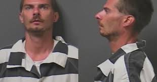 Vagrant arrested for knife assault