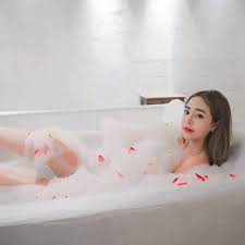 หลังจัดอยู่ในกลุ่มเสี่ยงนักแสดงสาว กัสจัง จิรันธนิน พิทักษ์พรตระกูล จึงได้รีบไปตรวจ. Bbby9yonrv Tom