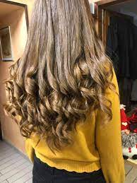 Realizzare dei boccoli senza piastra è semplice e il risultato è eccellente e duraturo. Nature Piega Boccoli Long Fantasia Moda Capelli Facebook