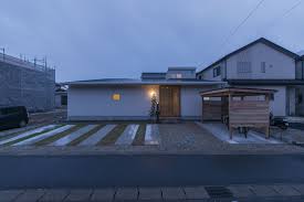 1000万円台で平屋を建てよう お店のような佇まい 明るい室内と和モダンのお家 1000万円 家 ホームウェア 建築