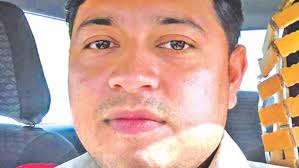 Bangladeshi taxi driver sets example of honesty