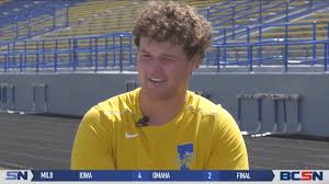 luke montgomery Archives