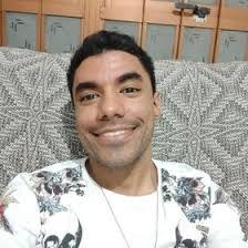 Alison Alves's Instagram, Twitter & Facebook