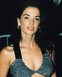 Erthstore Annabella Sciorra Looking Sexy 8x10 Photograph : Amazon.com.au:  Home
