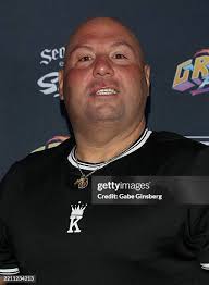 40 Photos & High Res Pictures