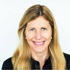 Carrie Sinclair's Instagram, Twitter & Facebook