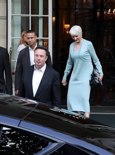 FirstpostAmerica: Why China Loves Elon Musk's Mom Maye Musk, the  76-year-old mother of Elon Musk, is captivating China with her elegance,  resilience, and unstoppable energy. A model, dietitian, and author, Maye's  memoir "