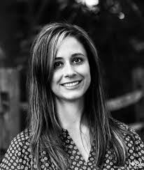 Anna Schrock's Instagram, Twitter & Facebook