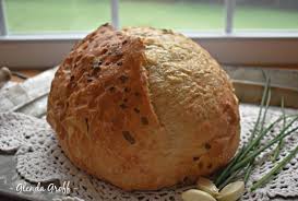 Garlic And Chive No Knead Sourdough Bread Thm E Around The Family Table Food Fun Fellowship In 2020 Sourdough Bread Sourdough Bread
