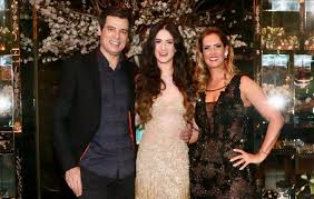 Afastada das novelas há 11 anos. Festao Celso Portiolli Comemora Os 18 Anos Da Filha Ao Lado De Famosos Top Influences