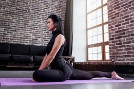 9 étirements du psoas iliaque contre la douleur. Tout Savoir Pour Un Psoas En Bonne Sante Etirements Contre La Douleur Sport Equipements