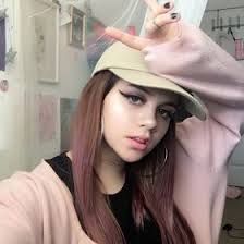 Mary Perone's Instagram, Twitter & Facebook