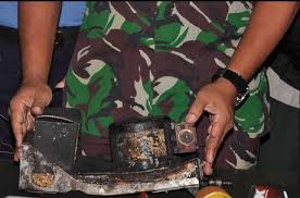 Penemuan black box dianggap sangat penting untuk menemukan penyebab kecelakaan pesawat. Ini Penampakan Bagian Bagian Black Box Dan Cara Membacanya