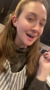 isabelle Estes (@livinwithizz)