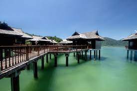 The country is divided into two major landmasses and the south china sea is you may get there by taking a fly from mulu airport after you have completed malaysia visa online apply. 10 Best Malaysian Islands With Map Photos Touropia