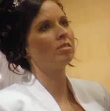 Should I wear a medical alert bracelet for Eliquis?