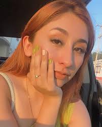 Belen Rangel's Instagram, Twitter & Facebook