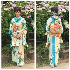 aurorarose29 on instagram 今日は紫陽花と花菖蒲鑑賞に本土寺へ 花菖蒲はすっかり終わっていてこのお着物の立場 と言う感じでしたがww 今年は本当にお花がダッシュだよねー 着物 kimono japanese kimono japanese outfits women girl