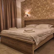 Tichetele de vacanta (sau voucherele de vacanta) sunt bonuri valorice, asemanatoare tichetelor de masa, care se pot oferi de catre angajatori salariatilor. Vila Dalli TÄÈnad Hotelguru Ro