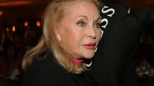 Lumea modei este în doliu. Povestea NeÈ™tiutÄƒ A Zinei Dumitrescu A Refuzat O Pe Elena CeauÈ™escu