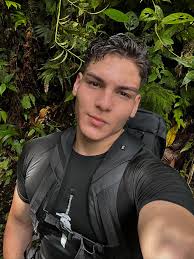 Jonathan Chavarría (@realjonasss) • Instagram photos and videos