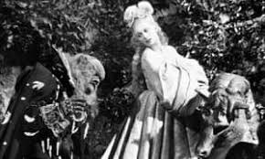 ''le plus beau spectacle de l'année'' le parisien. La Belle Et La Bete Review Film The Guardian