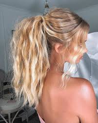 A messy ponytail hairstyle is perfect for your every day look or even for a special night out. Simple Ways To Turn Your Ponytail Into A Chic Power Pony Voir Fashion