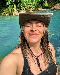 Heather Mcalpine's Instagram, Twitter & Facebook