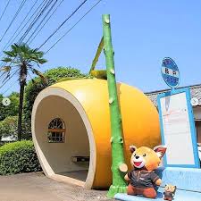 Japan Is Known For Its Many Imaginary Designs In The Town Of Konagai Japan You Can Wait For Your Bus At These Funny Co Japan Kawaii Japan Colorful Fruit