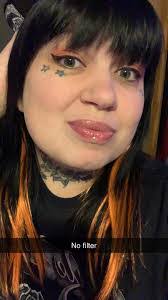 Vickie Kinder's Instagram, Twitter & Facebook