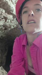 I'm back baby! BRING ON 2025! 🩷⛏️🌈💎🤗 #opal #opalmining #australia  #blackopal #underground #lightningridge #grawinopalfields #opalfields  #lightningridgeopal #nsw #underground #miningtok #outback ...