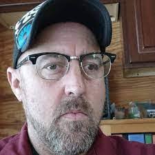 Dennis Constable's Instagram, Twitter & Facebook