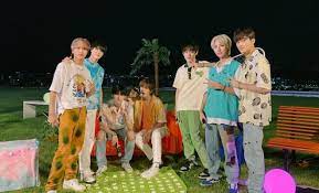 Five years ago, the unit debuted with 'chewing gum' on m countdown (160825). Nct Dream To Hold Hot Summer Dream Online Fan Meeting This August