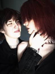 Light Shop Lesbian Couple