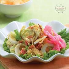 ½ sdm margarin 30 g bawang bombay, cincang 50 g wortel, cincang ½ sdt merica. Resep Salad Minang