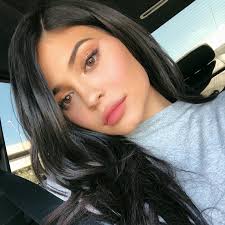 Whether you're always experimenting with your look or just really need to ace a wing on a. Kylie Jenner Eyeliner Tutorial On Instagram Stories Popsugar Beauty