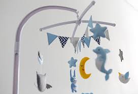Give the nursery a delightful ambiance. 8 Beautiful Stylish Diy Baby Mobile Ideas