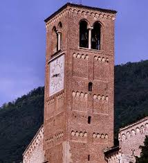 Ha il titolo di basilica minore. Abbazia Cistercense Di Santa Maria A Follina Fotografie Photo Gallery Arte Storia Monumento Nazionale Basilica Di Follina Cison Di Valmarino Valmareno Valsana Miane Combai Vittorio Veneto Chiostro Romanico Monastero Castello Brandolini Pieve