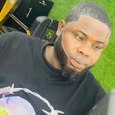 John Adewale . smluxee