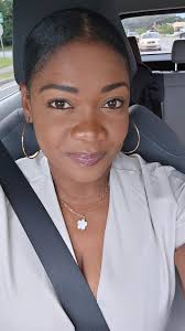 Happy Sunday!!!☺️. What are you cooking today? Rice and peas and fried  chicken?! 😄