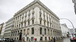 Die m.m.warburg & co (ag & co.) kommanditgesellschaft auf aktien ist eine 1798 in hamburg von den brüdern moses marcus warburg und gerson warburg aus der bankiersdynastie warburg gegründete unabhängige privatbank. Warburg Bank Steuerforderungen Nach Cum Ex Affare Beglichen Ndr De Nachrichten Hamburg