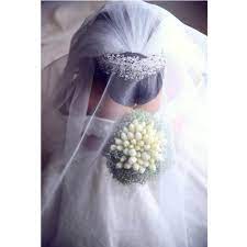 كأنك أصل النور في قلبي فكلما تصد عت أرضي وانطفأ وهجي شق ت زهورك طريقها إلى سطحي وبطري wedding dress sketches wedding photo pictures wedding photos poses