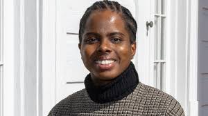 She found a customer collapsed in his home