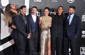Zack snyder's justice league movie reviews & metacritic score: The Final Trailer For Zack Snyder S Justice League Is Here Vanity Fair