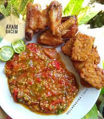 Ayam Dan Tempe Bacem Bahan 3 4 Ekor Ayam Tempe Secukupnya 100gr Gula Merah 3sdm Kecap Manis 5lbr Daun Salam 1sdt Ketumba Cooking Recipes Food Sambal