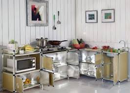 Ini berupa alat dapur 3 bentuk, yang tidak merusak panci dan wajan. Peralatan Perkakasan Dapur Dapurware