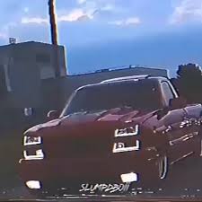 It is bagged on the back, staik on the front and although this truck was built to be driven it is a show truck and towing is highly recommended. Trokiado Video Dropped Trucks Chevy Trucks Lowered Chevy Trucks Silverado
